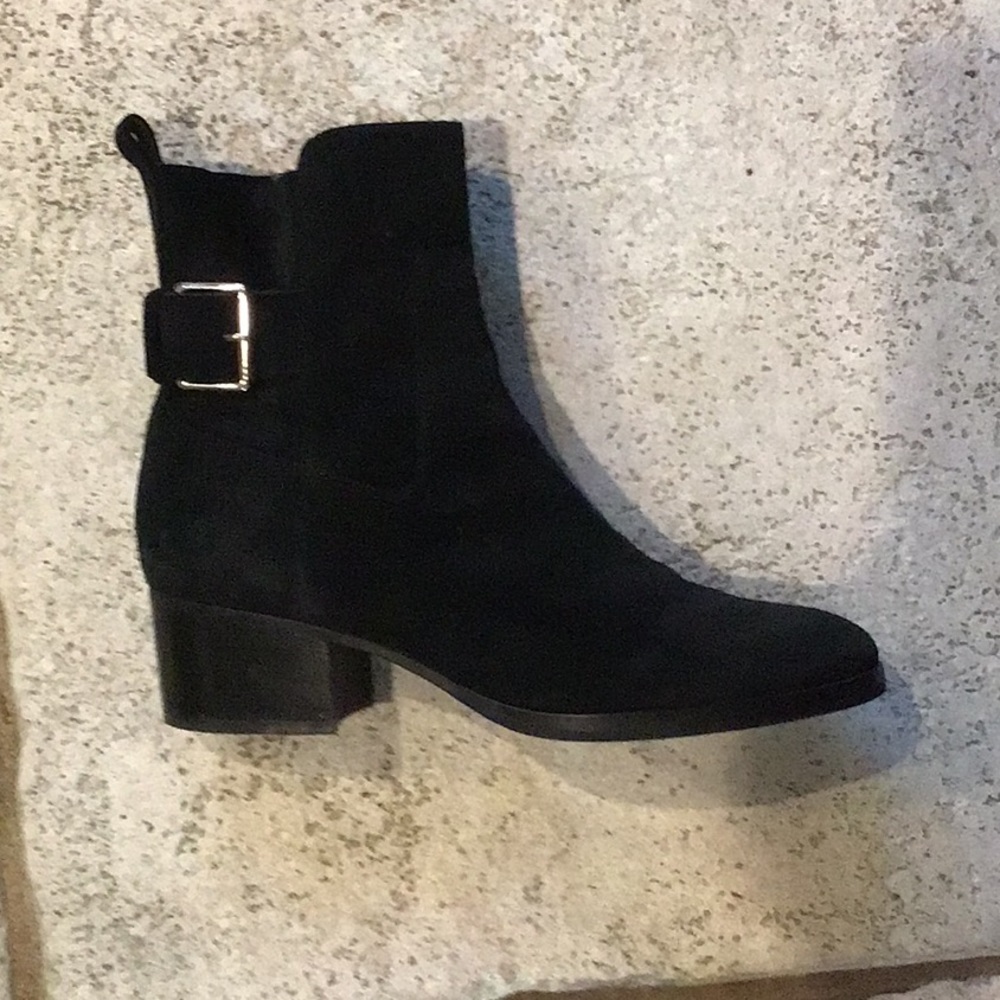Via spiga suede booties